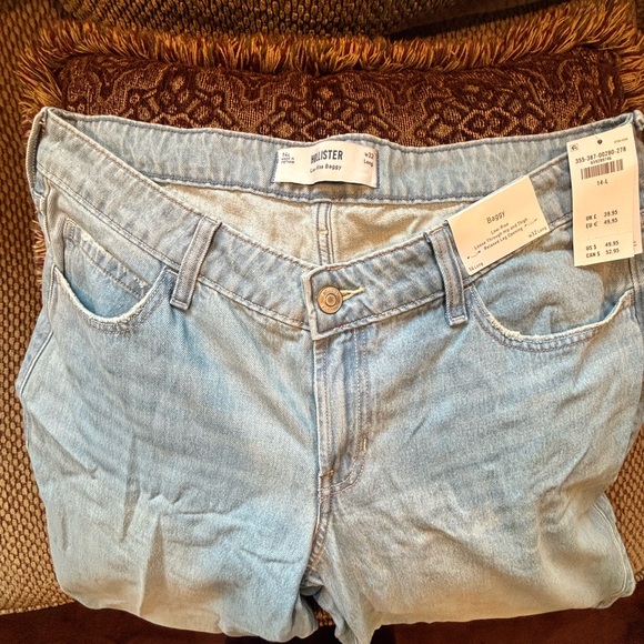 Hollister Light Blue Relaxed Jeans size 14 LONG - Picture 3 of 4